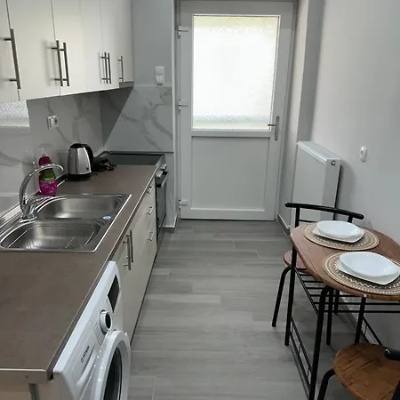 Jennyhouse Dráma
