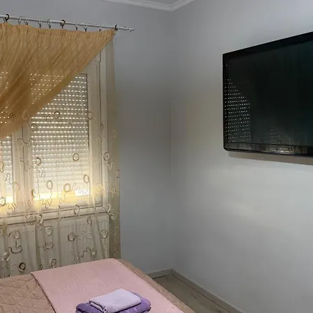 דירה Jennyhouse Dráma